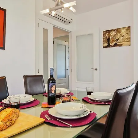 Holiday Apartment *