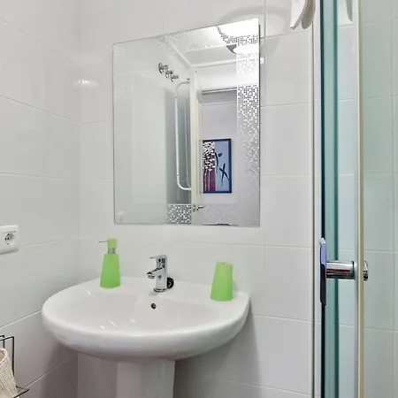 Holiday Apartment *