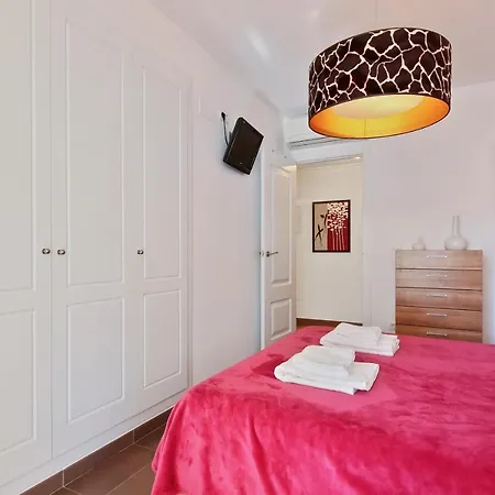 Apartment Holiday *